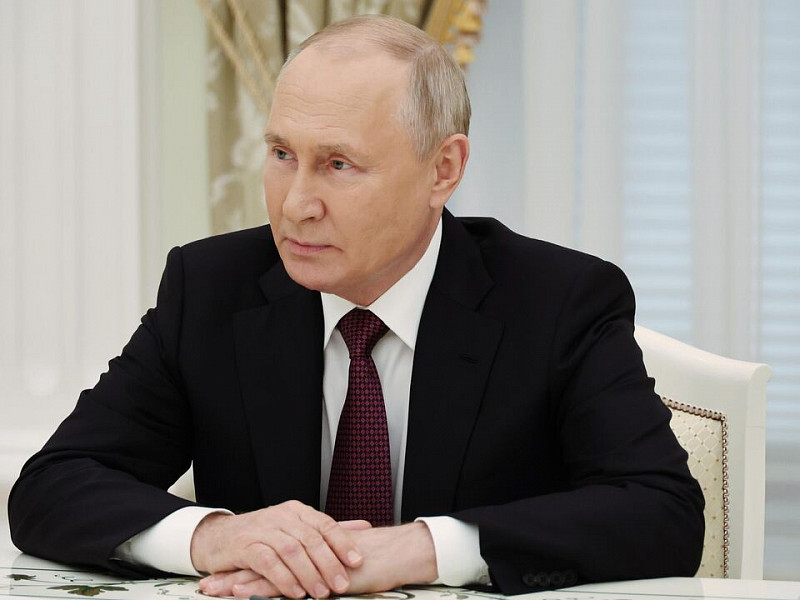Путин подписал указ об установлении в России нового почетного звания
